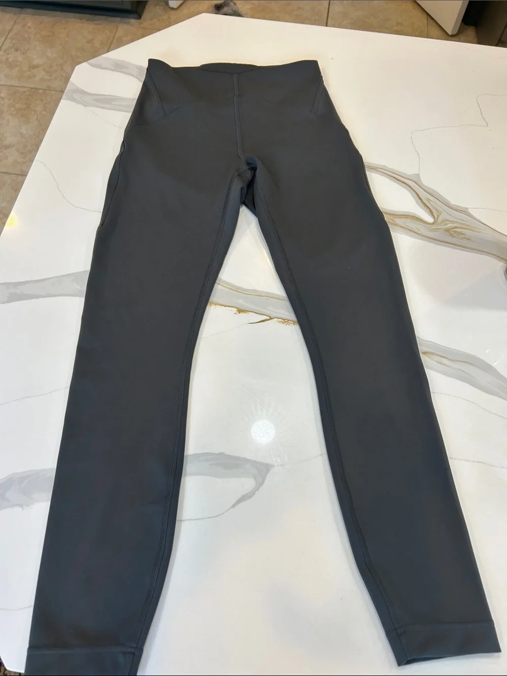 2 Pair EUC Lululemon Charcoal Gray Size 4 Leggings and Bike Shorts